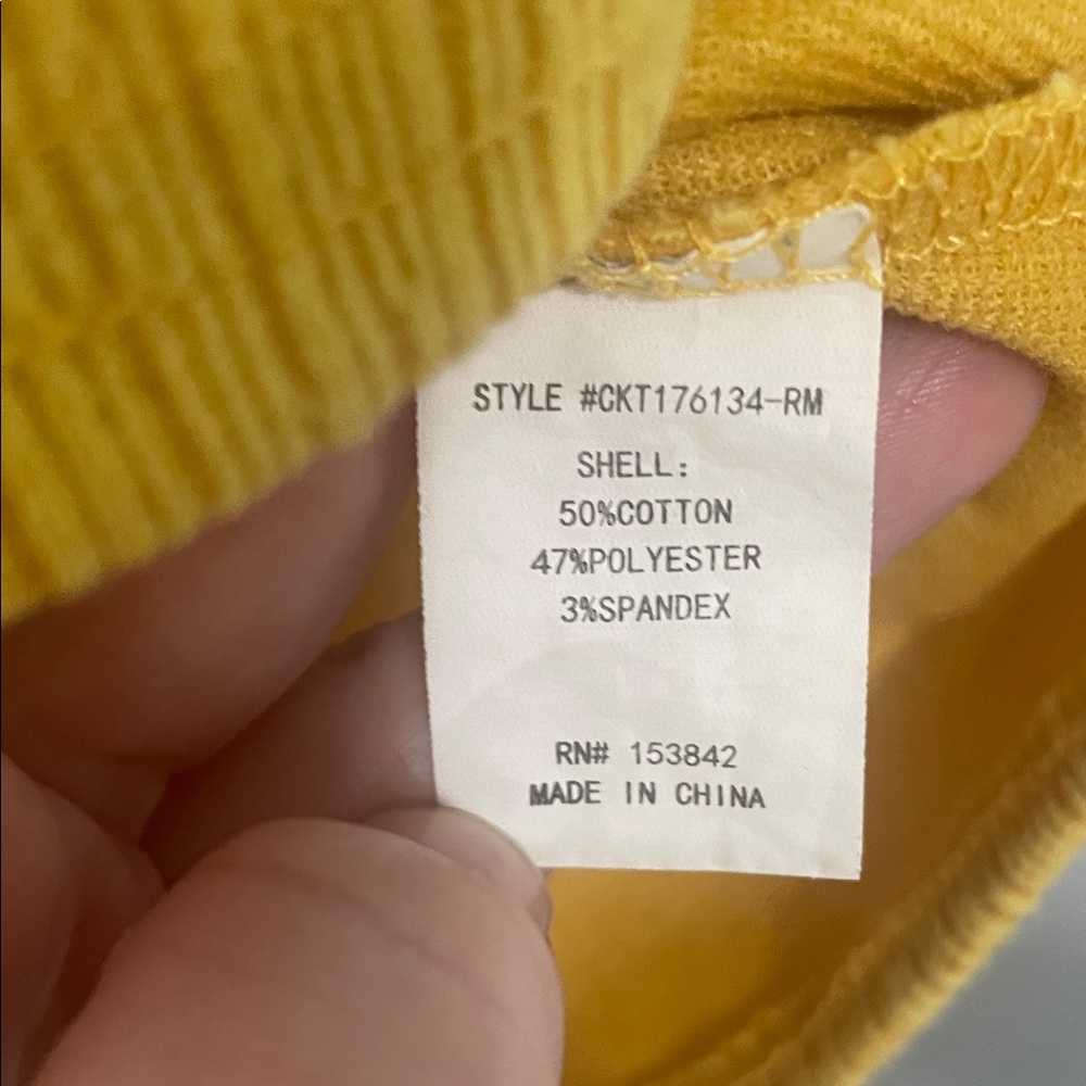 MELLODAY Vibrant Yellow Short Sleeve Top - Picture 8 of 8